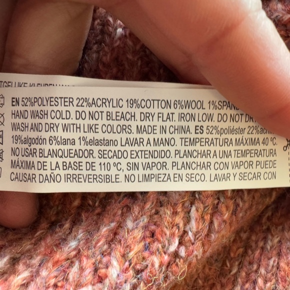 Forever 21 sweater wool blend nwt new Small cozy v neck - Picture 9 of 10